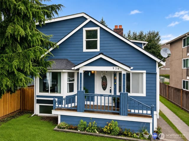 Property photo for 934 N 100th Street, Seattle