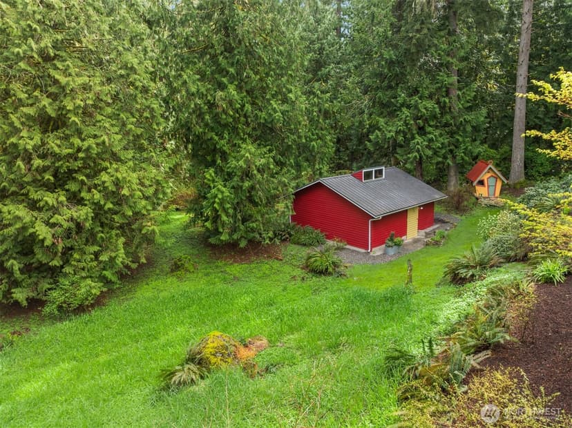 Property photo for 14616 216th Avenue NE, Woodinville photo 37