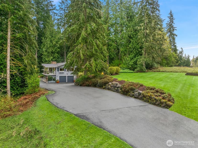 Property photo for 14616 216th Avenue NE, Woodinville photo 2
