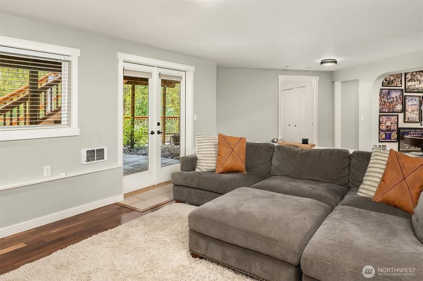 Property photo for 15803 81st Avenue NE, Kenmore photo 16