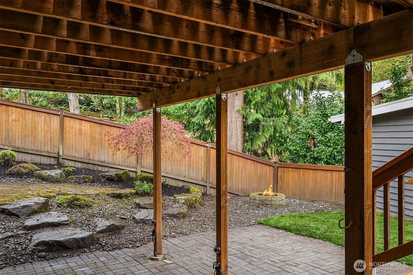 Property photo for 15803 81st Avenue NE, Kenmore photo 23