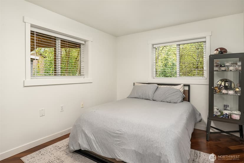 Property photo for 15803 81st Avenue NE, Kenmore photo 19