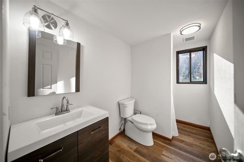 Property photo for 10285 Ski Hill Drive, Leavenworth photo 35