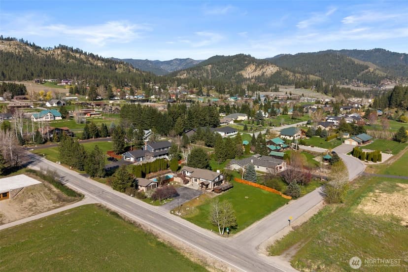Property photo for 10285 Ski Hill Drive, Leavenworth photo 38