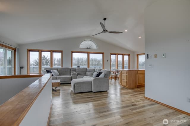 Property photo for 171 Marine View Drive SE, Ocean Shores photo 5