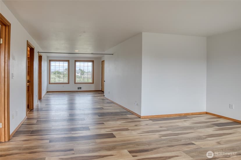 Property photo for 171 Marine View Drive SE, Ocean Shores photo 15