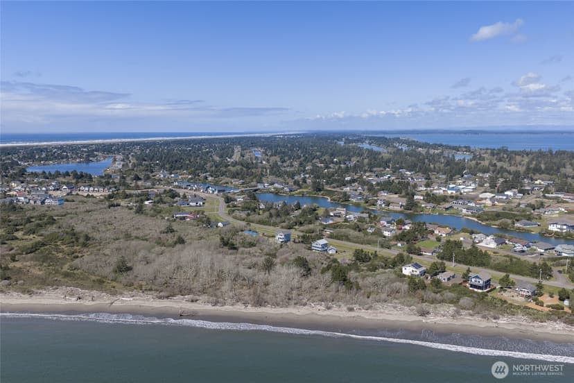 Property photo for 171 Marine View Drive SE, Ocean Shores photo 36