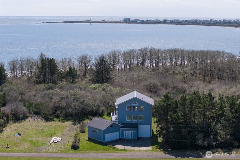 Property photo for 171 Marine View Drive SE, Ocean Shores photo 29