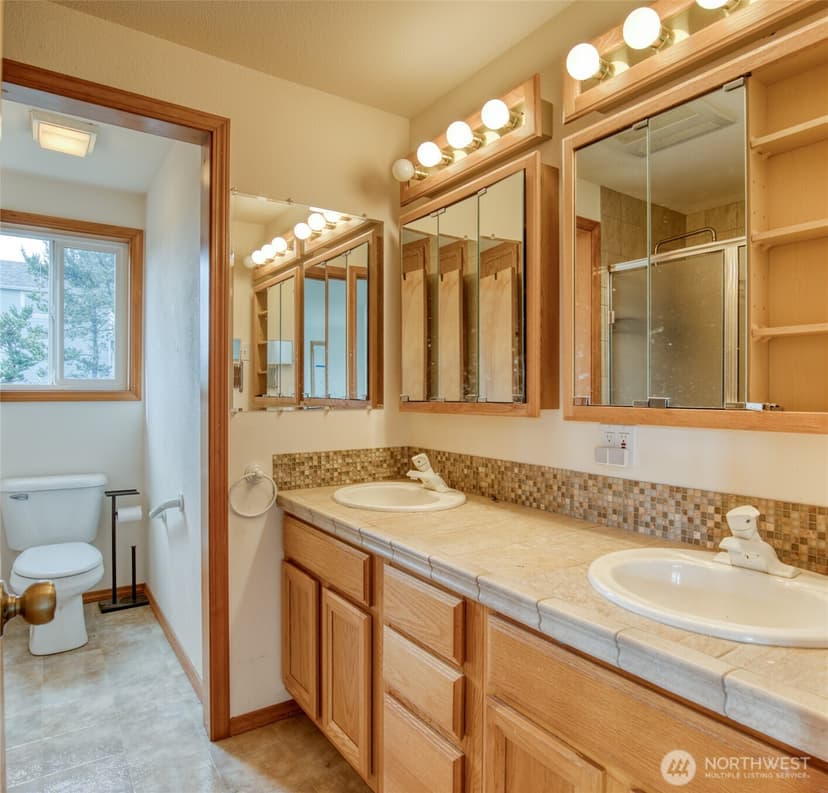 Property photo for 171 Marine View Drive SE, Ocean Shores photo 19