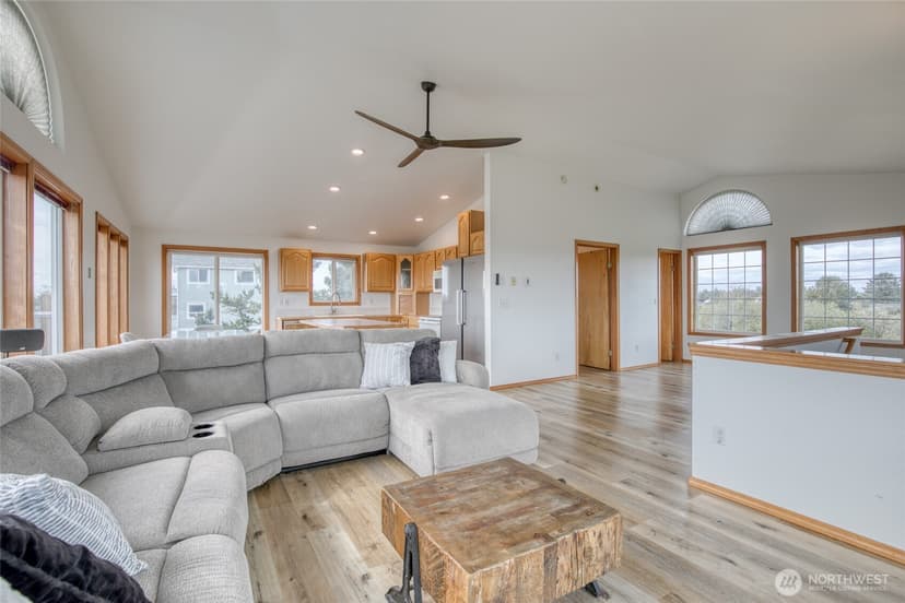Property photo for 171 Marine View Drive SE, Ocean Shores photo 7