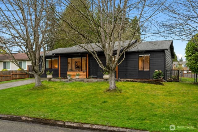 Property photo for 327 213 Place SW, Bothell photo 2