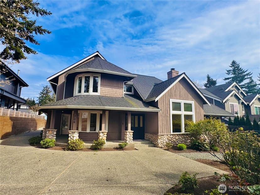 Property photo for 706 96th Avenue NE, Bellevue