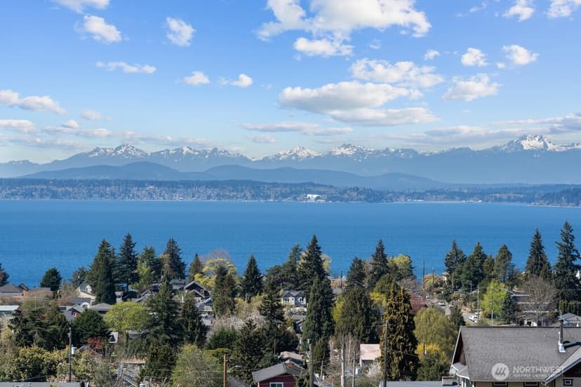 Property photo for 5025 California Avenue SW #402, Seattle
