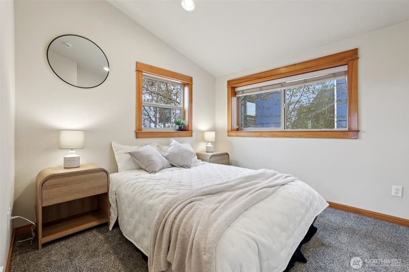 Property photo for 9047 17th Avenue SW #A, Seattle photo 19