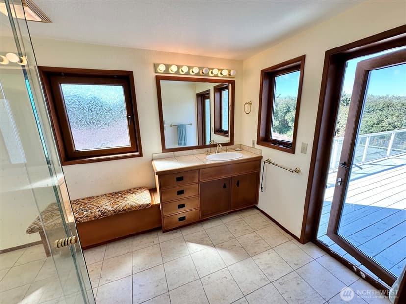 Property photo for 271 Sand Dune Avenue NW, Ocean Shores photo 15