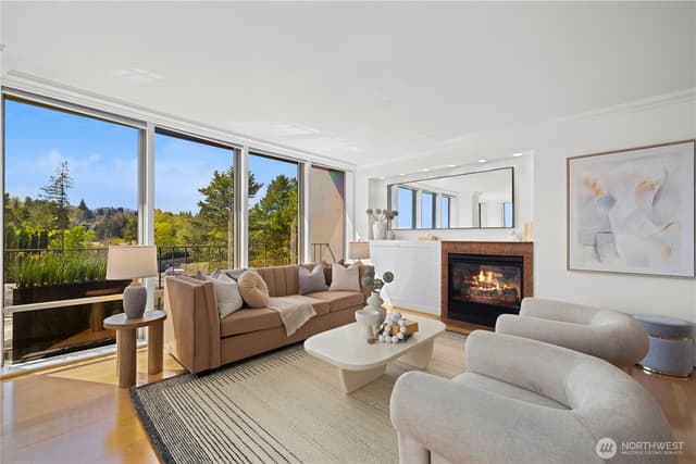 Property photo for 1620 43rd Avenue E #4C, Seattle photo 5