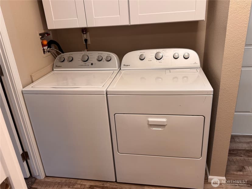 Property photo for 23708 Locust Way #1, Bothell photo 6