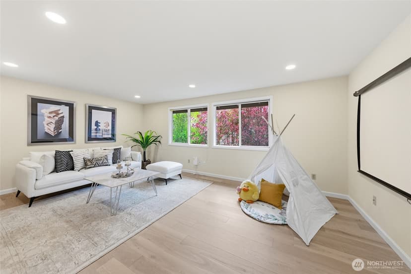 Property photo for 3877 113th Avenue NE, Bellevue photo 23