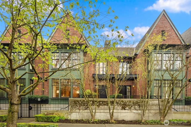 Property photo for 111 W Comstock Street #111, Seattle