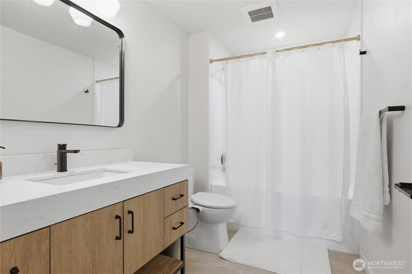 Property photo for 18174 Brittany Drive SW, Normandy Park photo 28