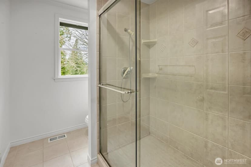 Property photo for 14127 205th Avenue NE, Woodinville photo 26