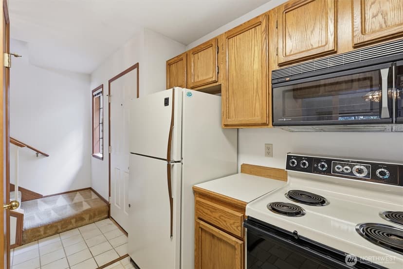 Property photo for 1572 NE 177th St #B10, Seattle photo 6