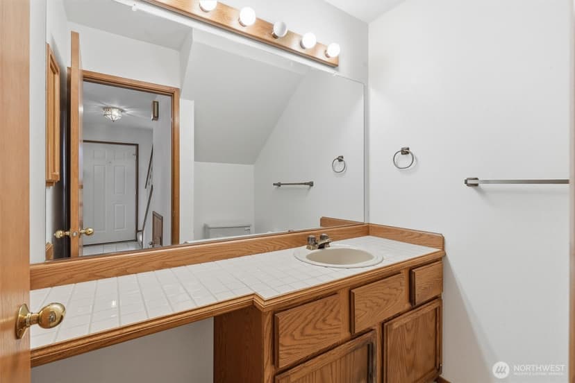 Property photo for 1572 NE 177th St #B10, Seattle photo 12