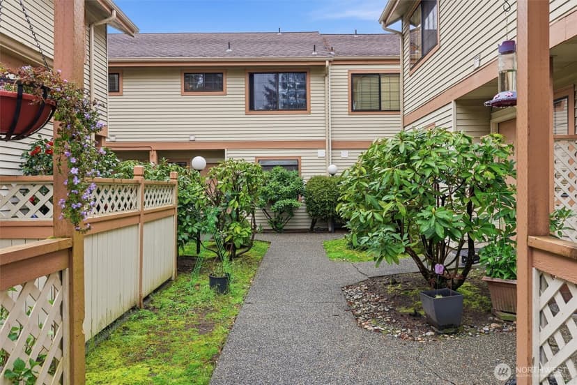 Property photo for 1572 NE 177th St #B10, Seattle photo 23