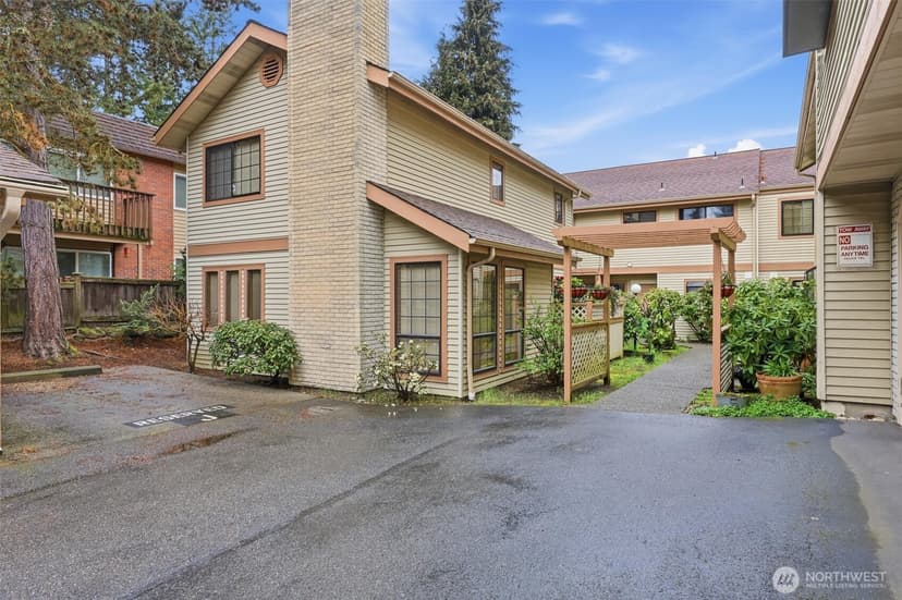 Property photo for 1572 NE 177th St #B10, Seattle photo 24