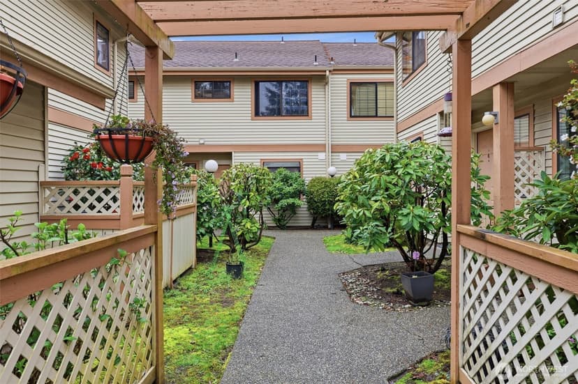 Property photo for 1572 NE 177th St #B10, Seattle