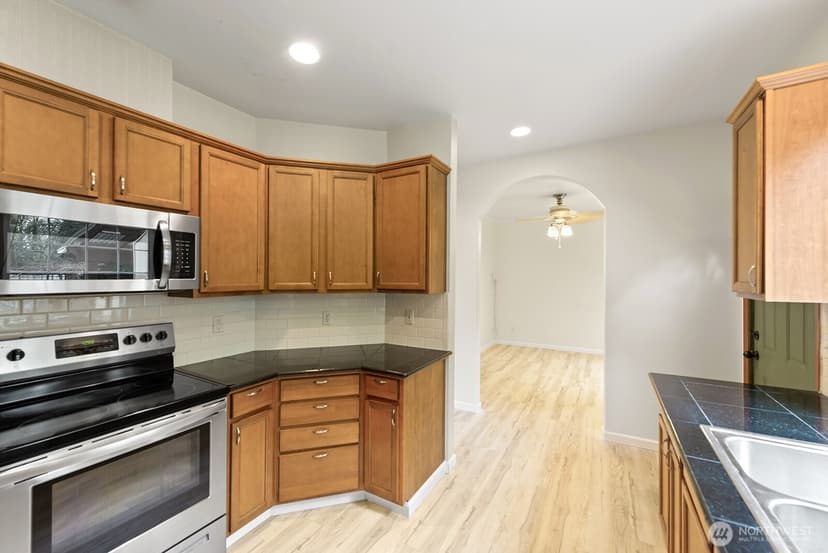 Property photo for 19830 10th Place S, Des Moines photo 14