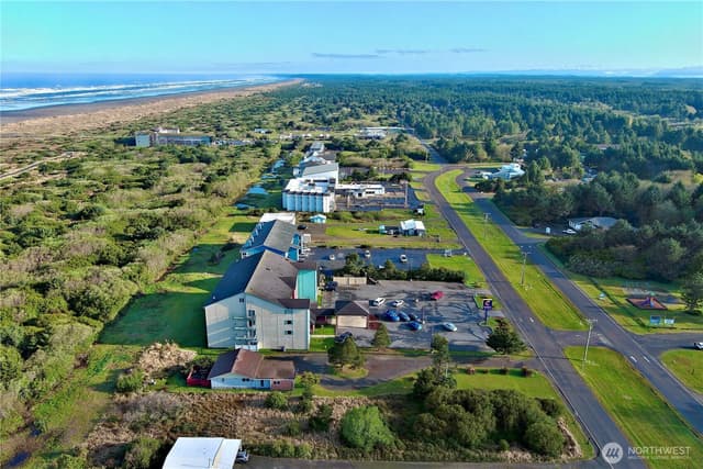Property photo for 823 Ocean Shores Boulevard NW, Ocean Shores photo 5