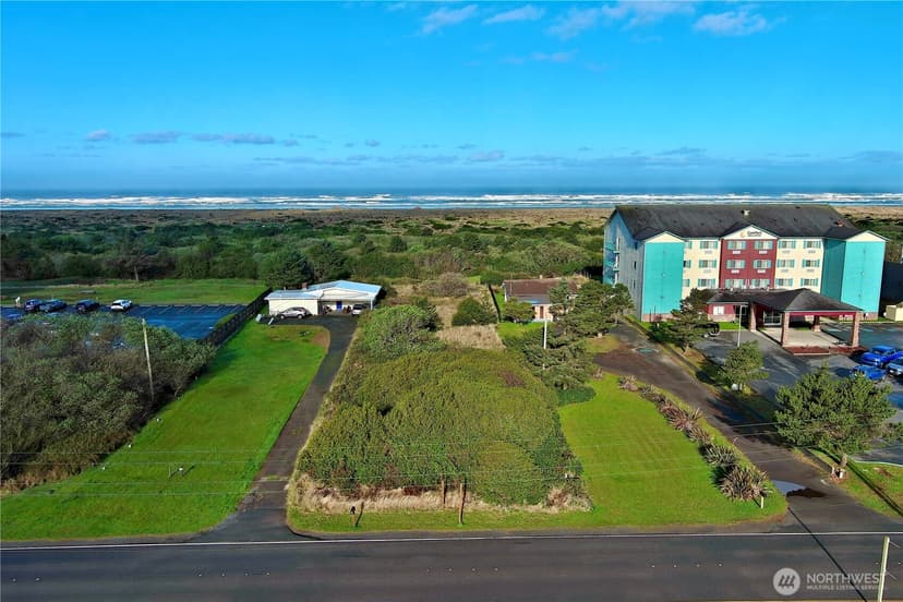 Property photo for 823 Ocean Shores Boulevard NW, Ocean Shores photo 4
