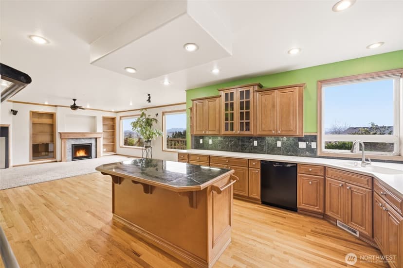 Property photo for 1104 V Street NW, Auburn photo 18