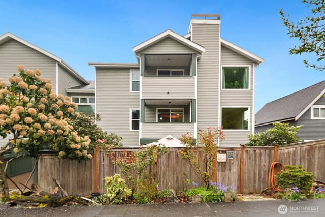 Property photo for 1836 25th Avenue #204, Seattle
