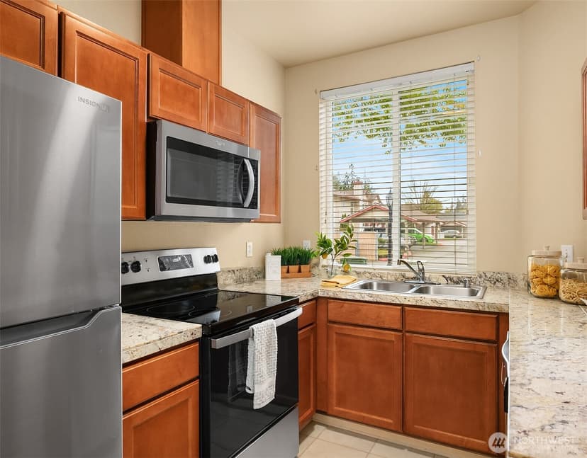 Property photo for 14816 29th Avenue W #B104, Lynnwood photo 10