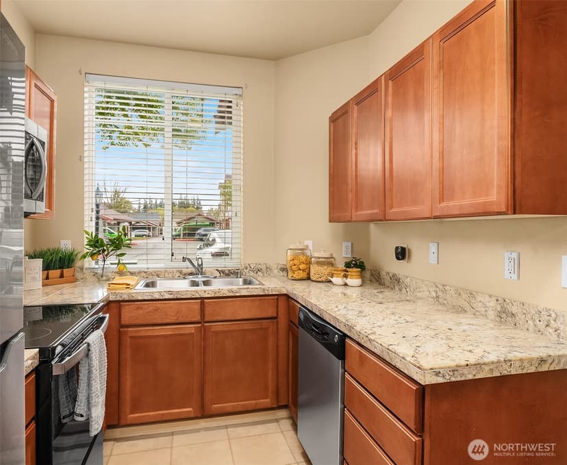 Property photo for 14816 29th Avenue W #B104, Lynnwood photo 11