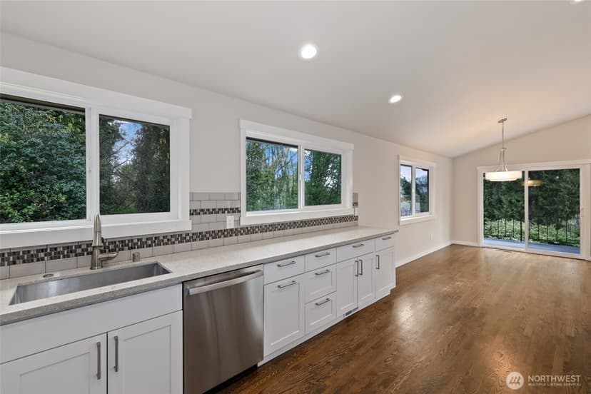 Property photo for 5110 S 163rd Place, Tukwila photo 9