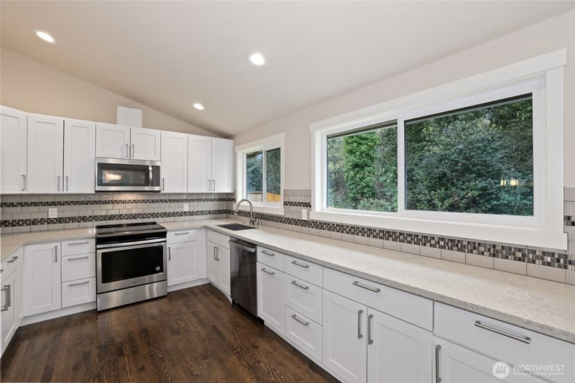 Property photo for 5110 S 163rd Place, Tukwila photo 12