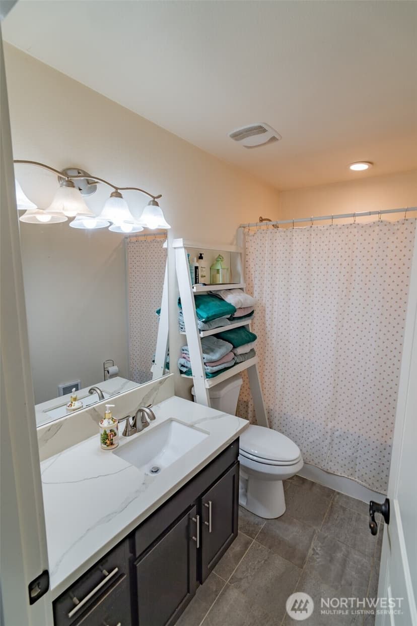 Property photo for 1116 Glendover Court SW, Ocean Shores photo 27