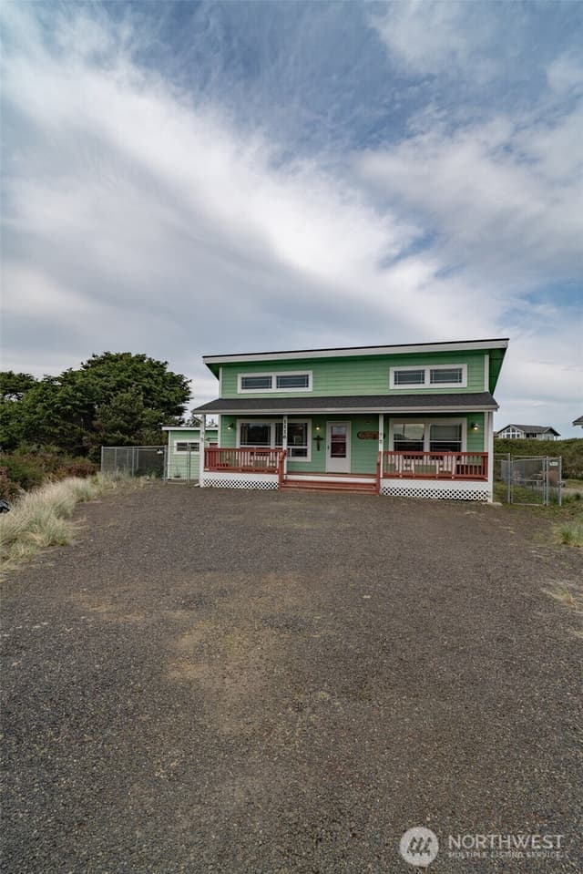 Property photo for 1116 Glendover Court SW, Ocean Shores photo 2