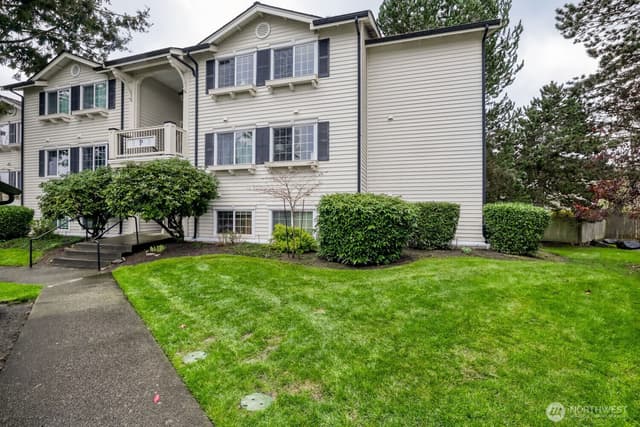 Property photo for 12404 E Gibson Road #P105, Everett