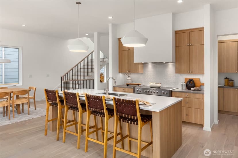 Property photo for 7506 18th Avenue NW, Seattle photo 4