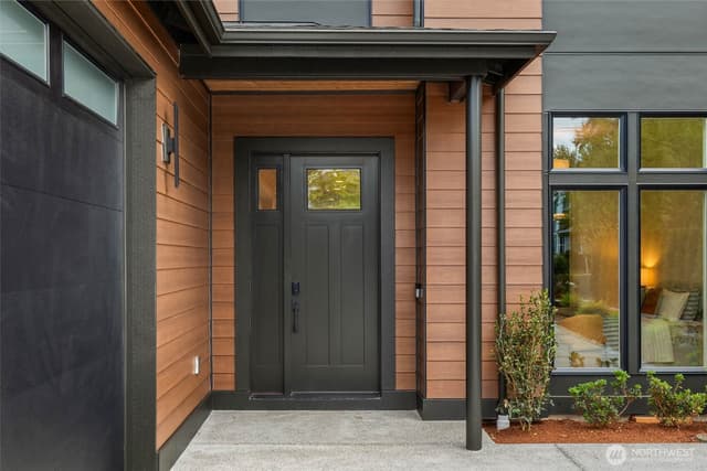 Property photo for 13121 NE 104th Street, Kirkland photo 2