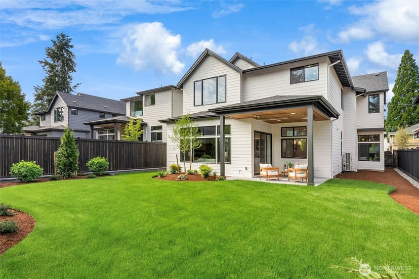 Property photo for 13121 NE 104th Street, Kirkland photo 3