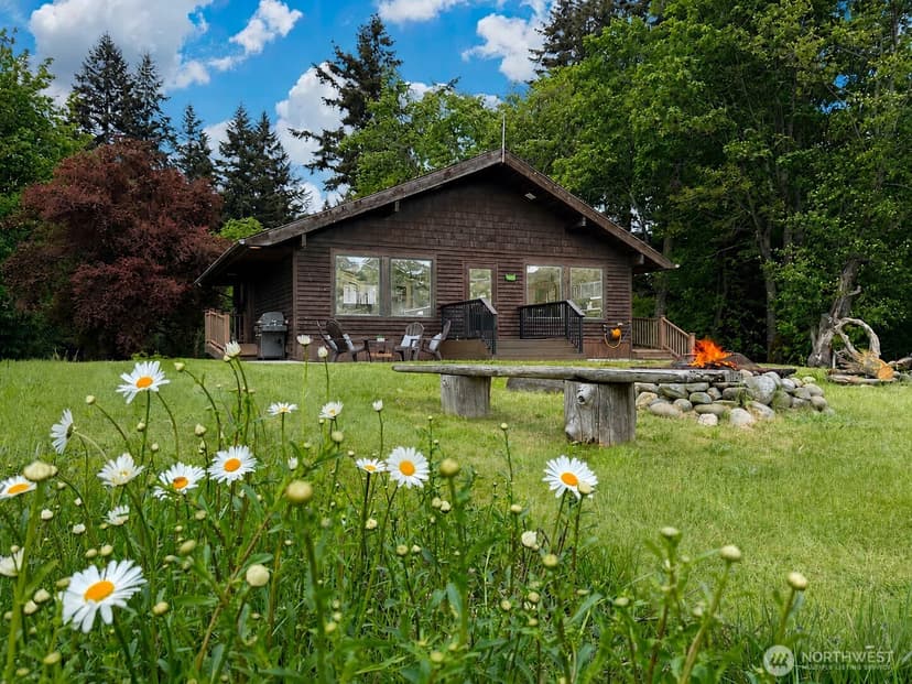 Property photo for 17 B Whidbey Island Drive, Hat Island photo 3