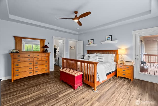 Property photo for 10411 32nd Street E, Edgewood photo 4