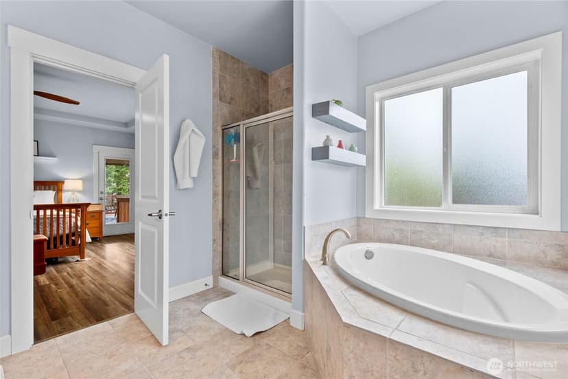 Property photo for 10411 32nd Street E, Edgewood photo 19