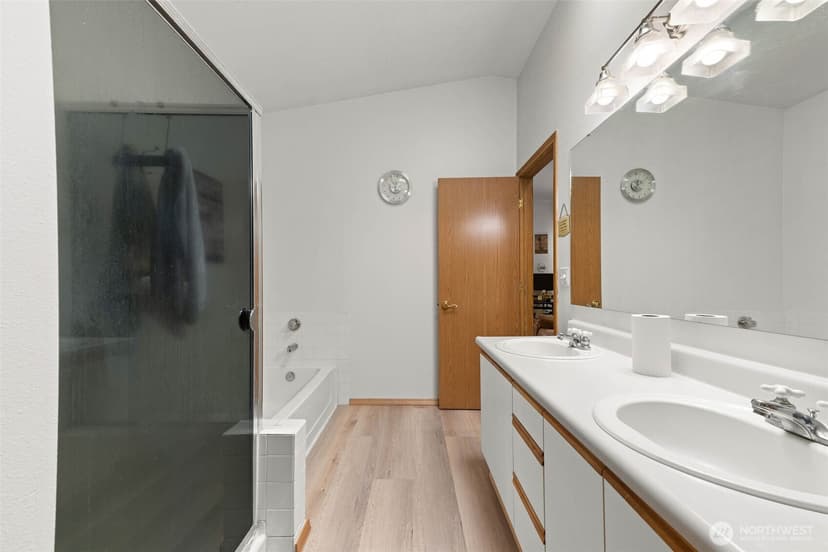 Property photo for 11011 36th Avenue Ct E, Tacoma photo 22