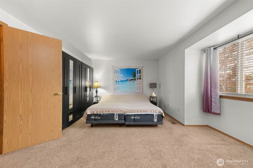 Property photo for 11011 36th Avenue Ct E, Tacoma photo 28